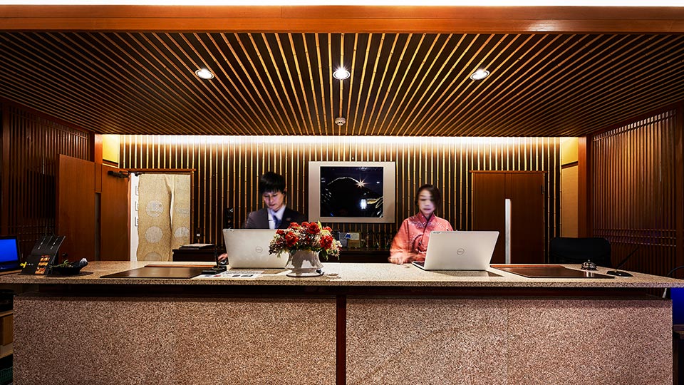 フロント・ロビー